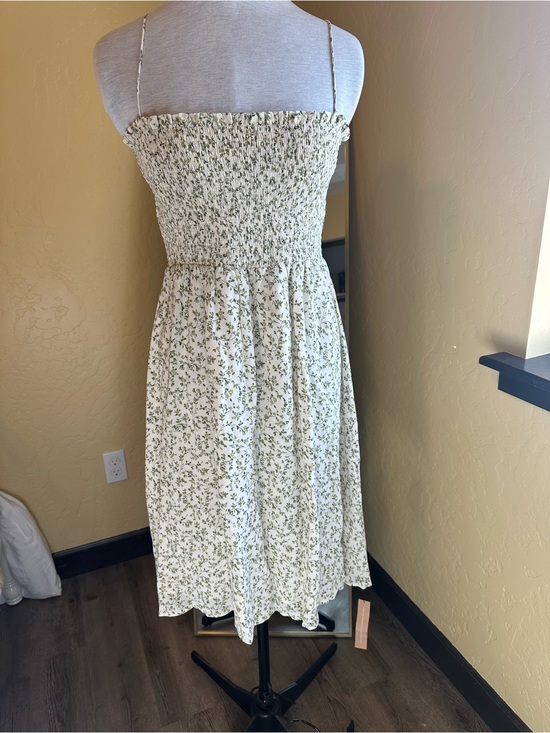 Reformation Dresses & Skirts - Reformation Sable Smocked Bodice Midi Dress - Size L